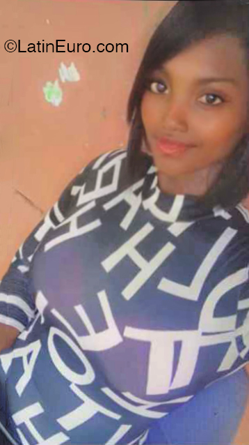 Date this sensual Dominican Republic girl Alesandra from santo domingo DO53017