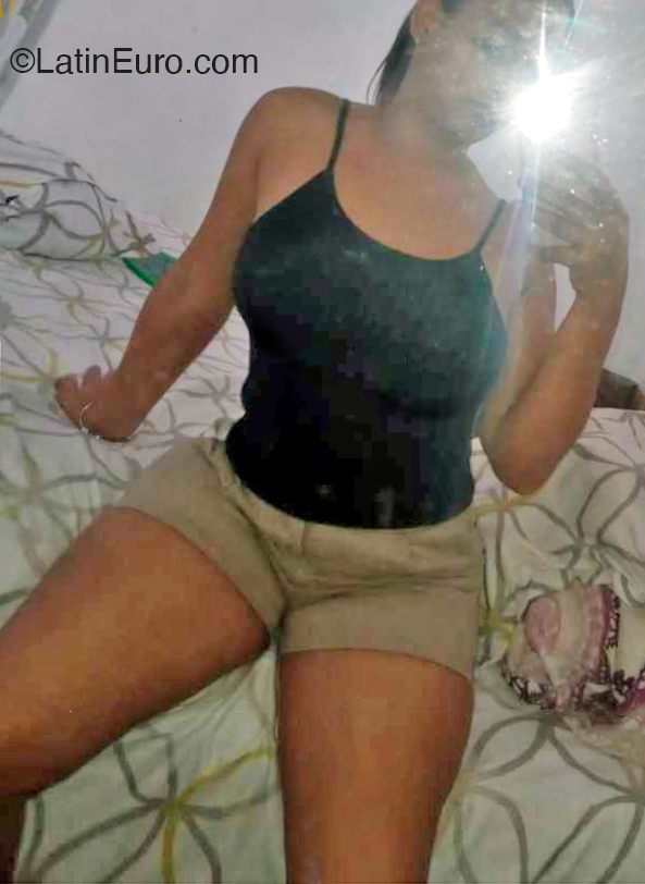 Date this exotic Dominican Republic girl Alejandra from Santo Domingo DO53115