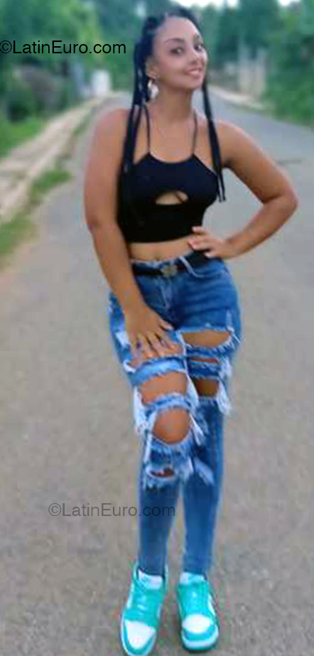 Date this exotic United States girl Enana from Fort Lauderdale US24341