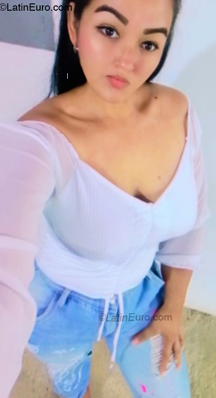 Date this lovely Venezuela girl Margarita from Aragua VE5030