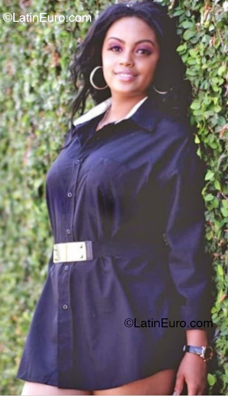 Date this voluptuous Dominican Republic girl Mary from Puerto Plata DO53707