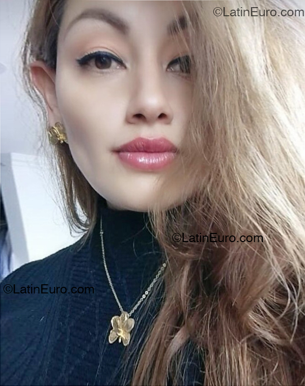 Date this fun Colombia girl Marilyn from Pasto CO33178