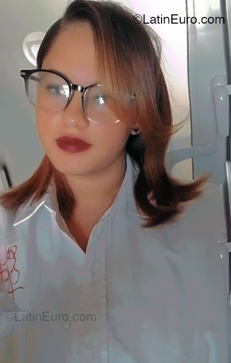 Date this good-looking Dominican Republic girl Gabriela from Santiago DO54027