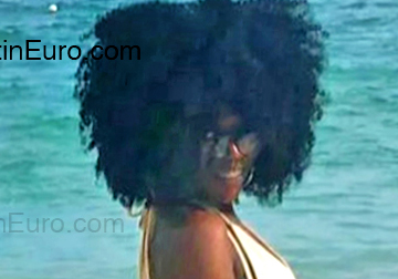 Date this cute Dominican Republic girl Angie from Santo Domingo DO54067