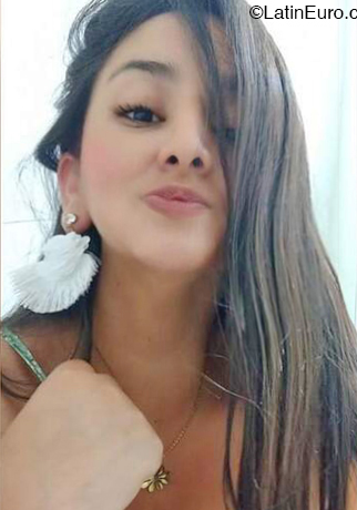 Date this sultry Peru girl Nany from Lima PE2131