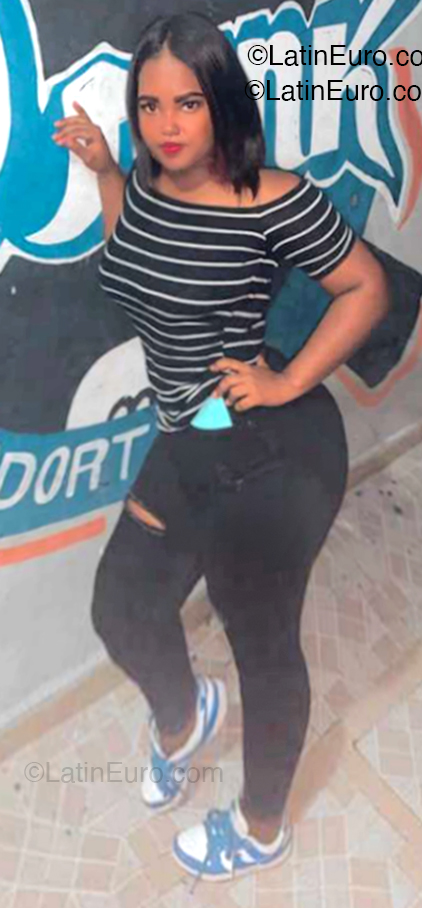 Date this funny Dominican Republic girl Mara from Santo Domingo DO55786