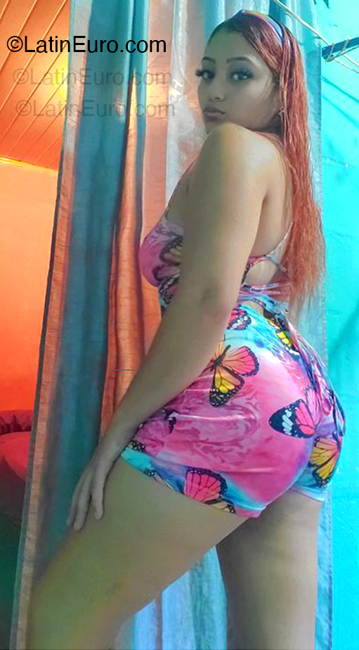 Date this exotic Trinidad and Tobago girl Paola from Port Of Spain TT117