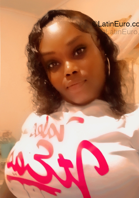 Date this good-looking Jamaica girl Realsexy from Jamaica JM2741