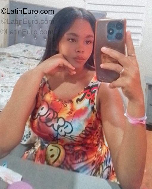 Date this exotic Dominican Republic girl Alex from Santo Domingo DO54922