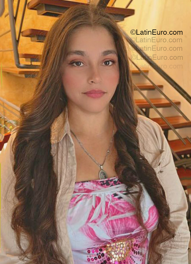 Date this passionate Colombia girl Berenice from Bogota CO33336