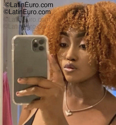 Date this passionate Dominican Republic girl Ashley from Santo Domingo DO55091