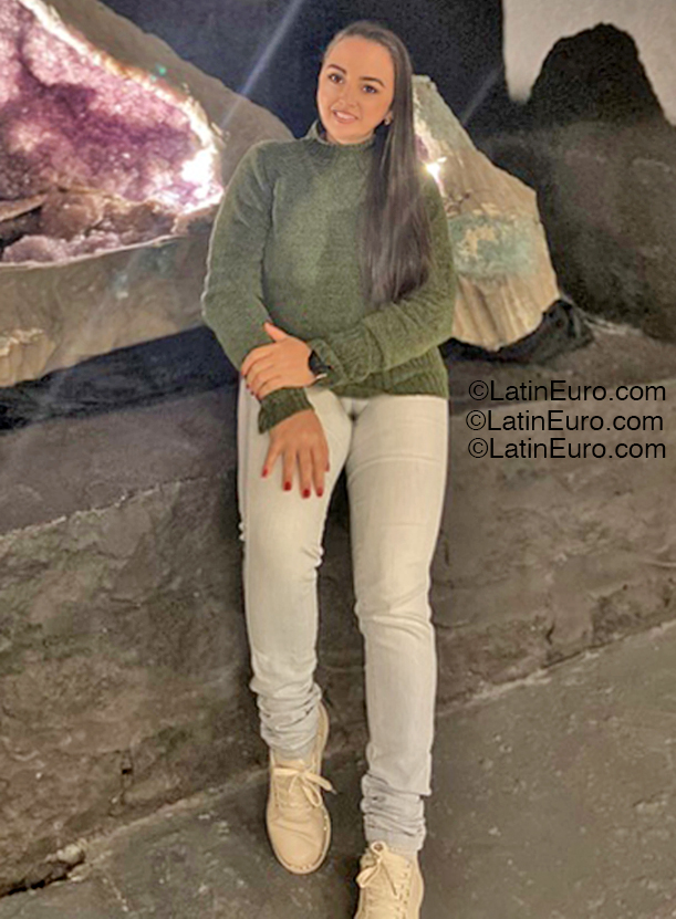 Date this delightful Brazil girl Mary from Manaus BR12365