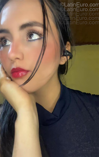 Date this delightful Colombia girl Liliana from Bogota CO33371