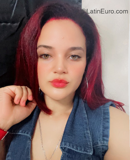 Date this fun Dominican Republic girl Madeleyne from Santo Domingo DO55230