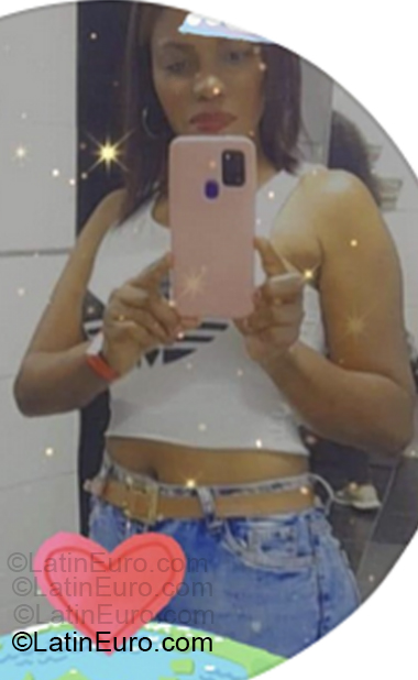 Date this foxy Colombia girl Salome from Bogota CO33411