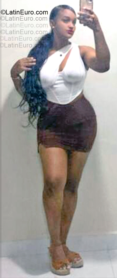 Date this delightful Dominican Republic girl Ruberlina from Santo Domingo Este DO55369