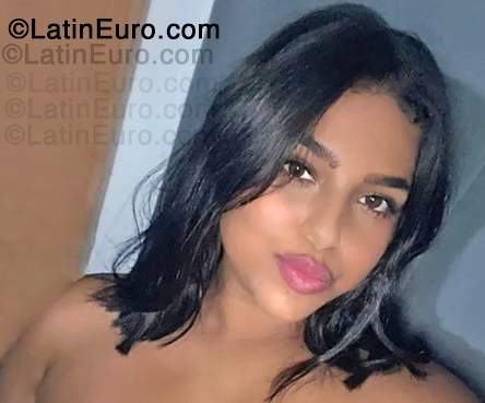 Date this hard body Venezuela girl Gaby from Caracas VE5347