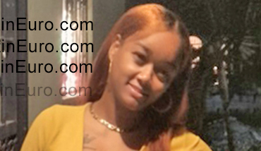 Date this gorgeous Dominican Republic girl Dayla from Santo Domingo DO55423