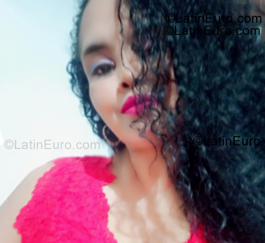 Date this hot Colombia girl Lis from Medellin CO33473