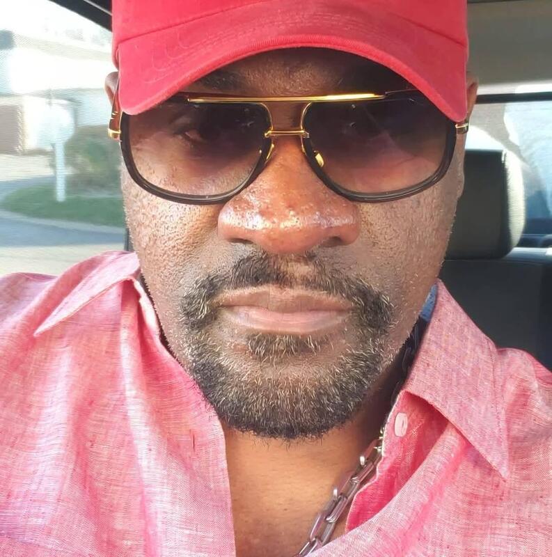 Date this pretty United States man Robert from Detroit US25192