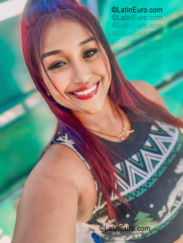 Date this gorgeous Venezuela girl Ana from Maracaibo VE5372