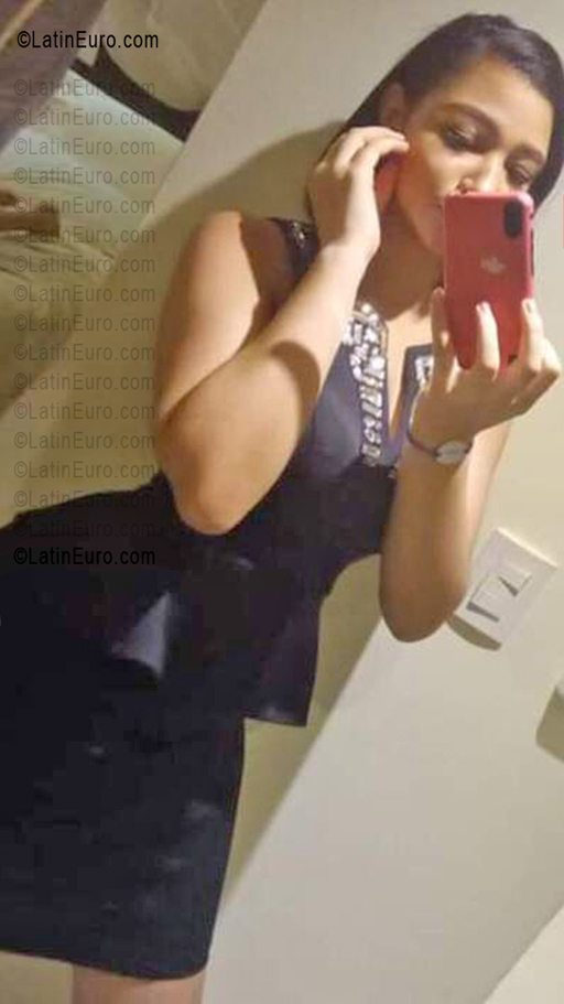 Date this young Dominican Republic girl Noelia from Santo Domingo Este &amp;nbsp;(santo Domingo) DO55644