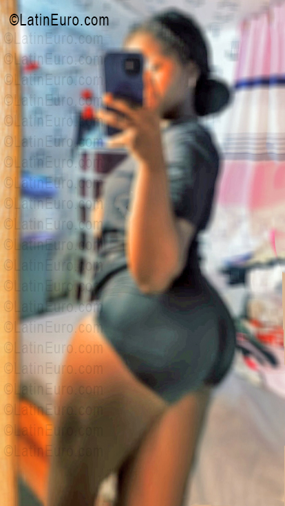 Date this sensual Dominican Republic girl Widi from Santo Domingo DO55723