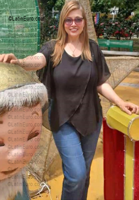 Date this passionate Colombia girl Noel from Bogota CO33544