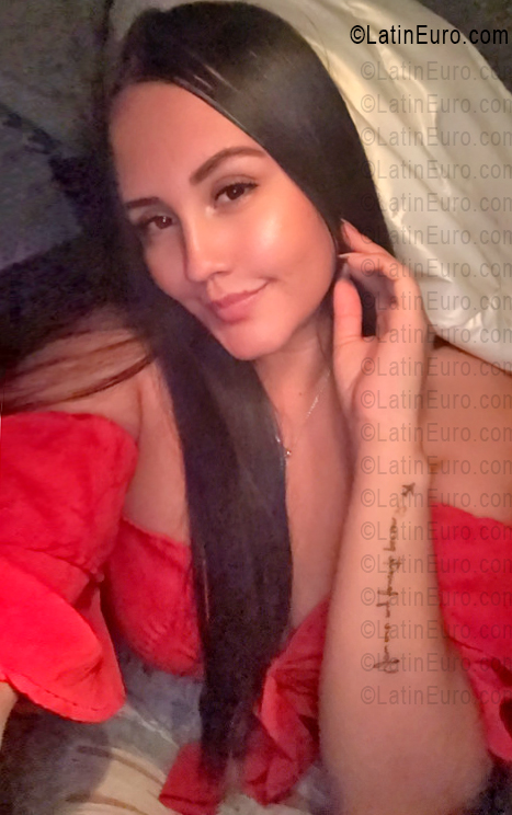 Date this young United States girl Paula Andrea from Los Angeles US25259