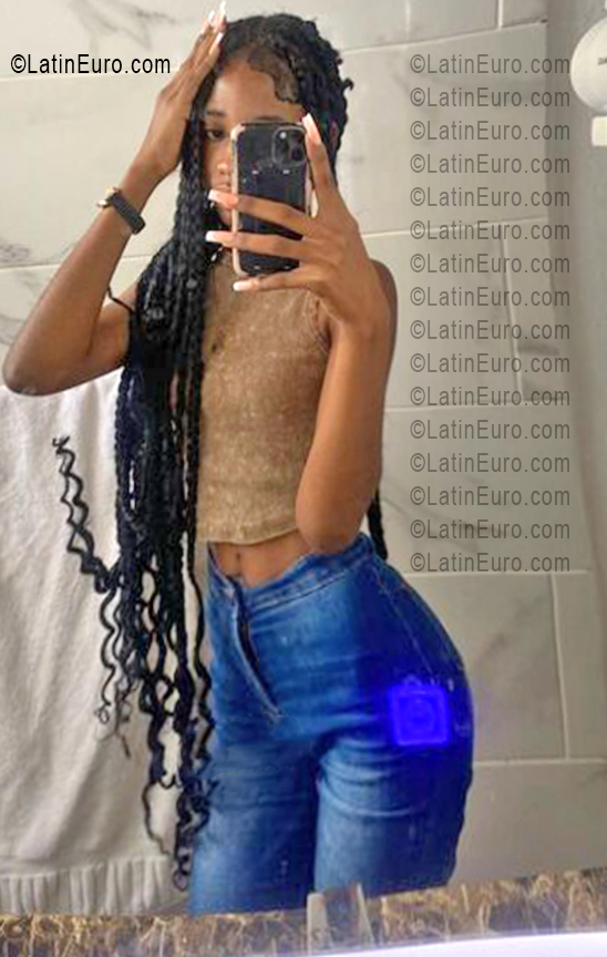 Date this georgeous Dominican Republic girl Kame from Santiago DO55790