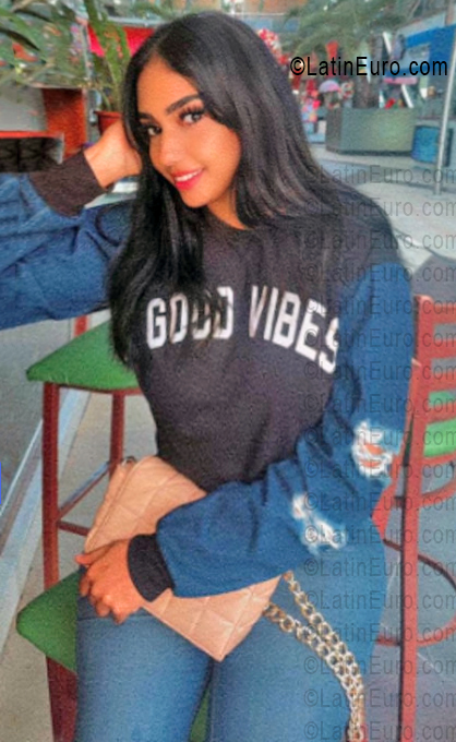 Date this charming Dominican Republic girl Karina from Santiago DO55812