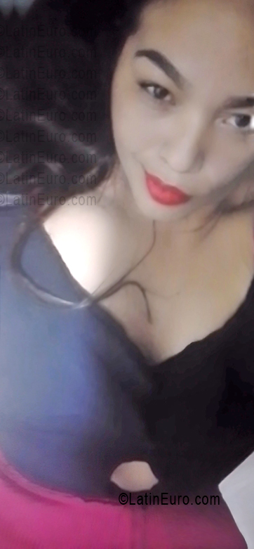 Date this happy Venezuela girl Josmary from Margarita Isla VE5403