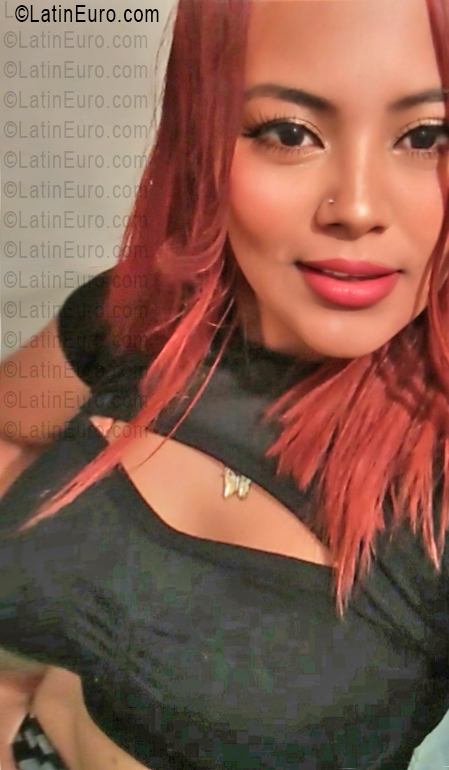 Date this pretty Venezuela girl Nayibet from Caracas VE5405