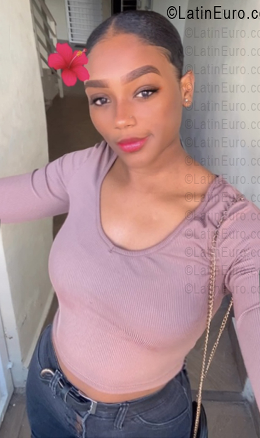Date this funny Dominican Republic girl Ambar from La Romana DO55915