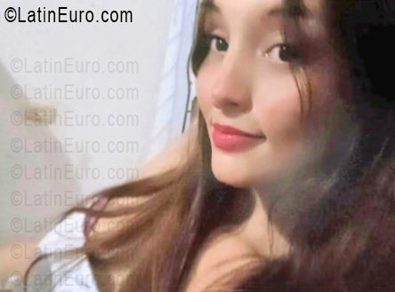 Date this gorgeous Colombia girl Andrea from Monteria CO33610