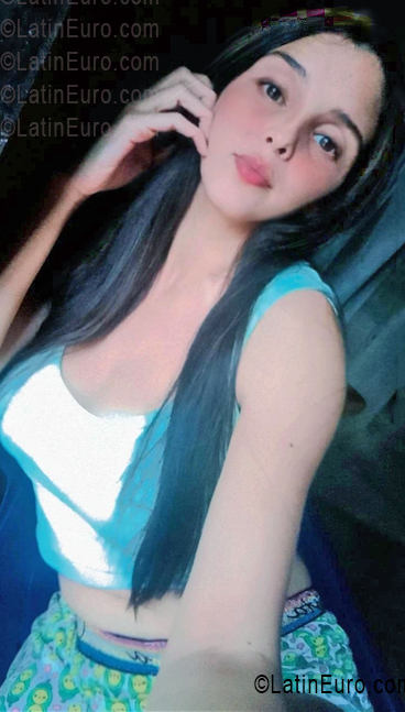 Date this cute Venezuela girl Orleidys from Valencia VE5425