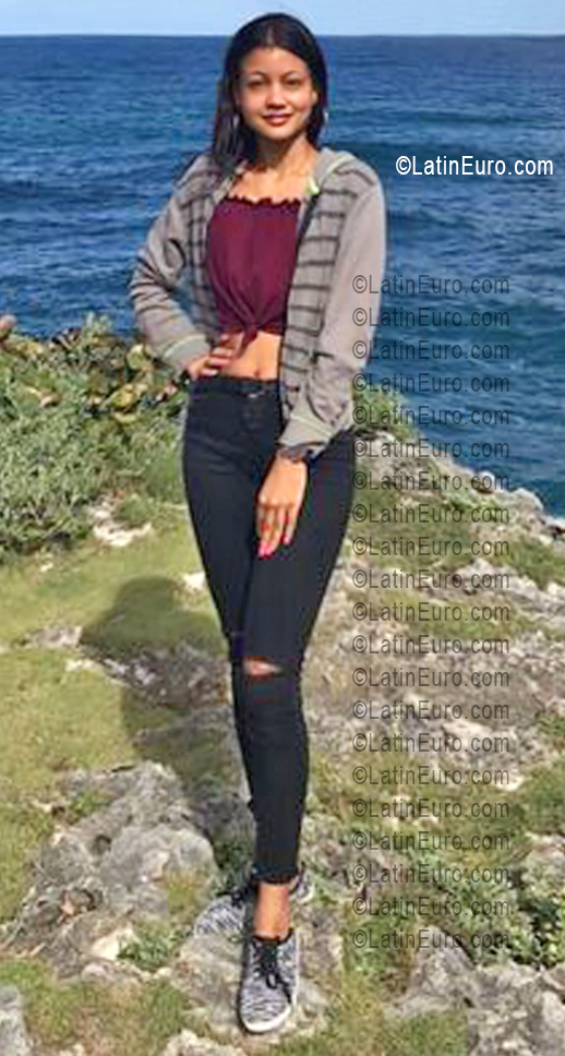 Date this georgeous Dominican Republic girl Lisai from Nagua DO56790