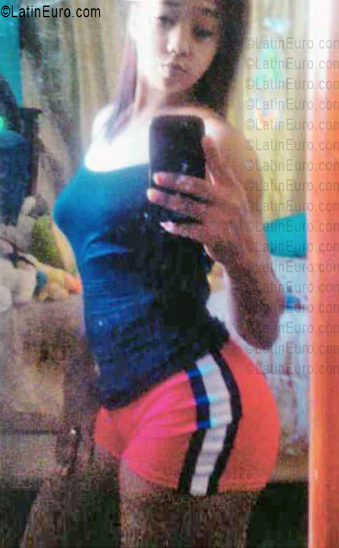 Date this beautiful Dominican Republic girl Lina from Valverde DO56248