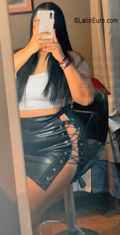 Date this delightful Mexico girl Val from Nuevo Leon MX2790
