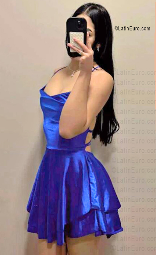 Date this good-looking Peru girl Zaida from Lima PE2166