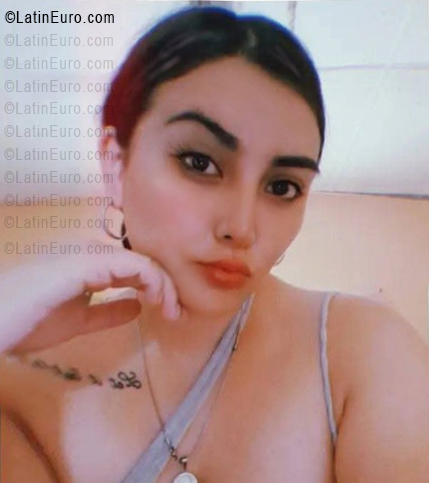 Date this tall Argentina girl Nina from Buenos Aires AR1012