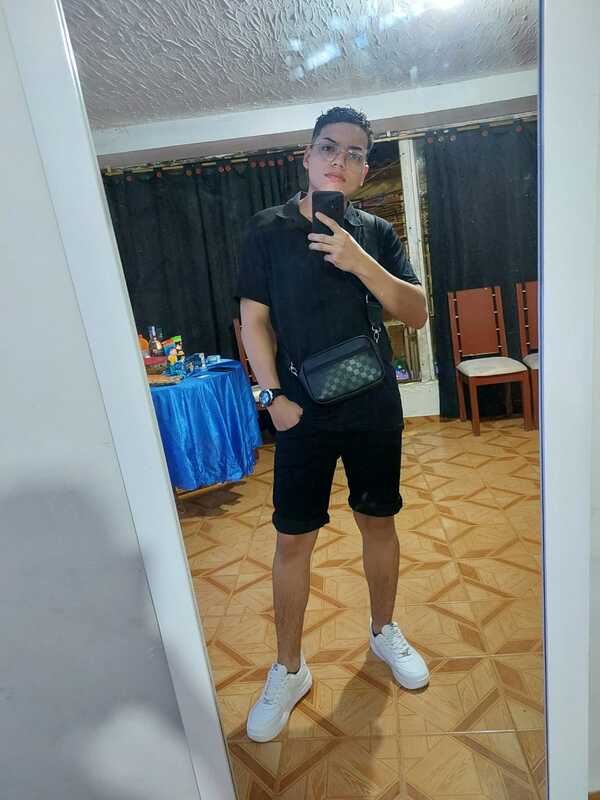 Date this athletic Colombia man Kendell from Cali CO33749