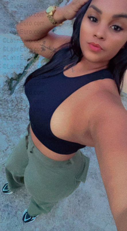 Date this hot Dominican Republic girl Yokasta from Santo Domingo DO56478