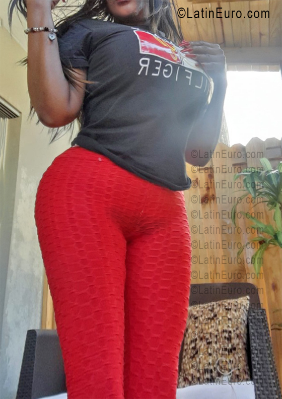 Date this young Dominican Republic girl Catalina from Santo Domingo DO56509