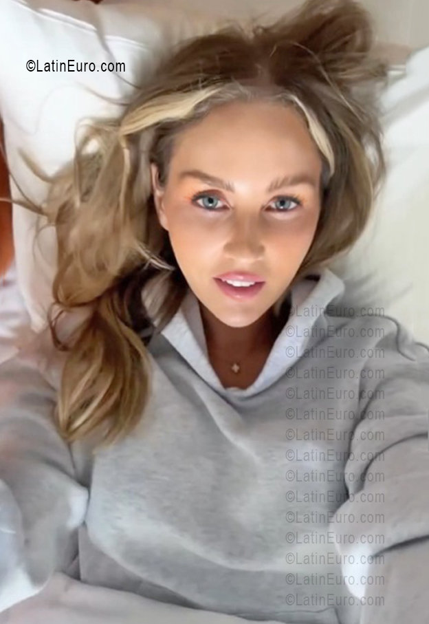 Date this funny Germany girl Marth from Frankfurt DE580