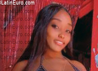 Date this passionate Dominican Republic girl Yessi from Santiago DO56559