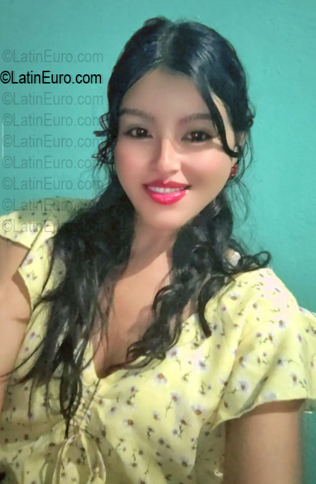 Date this foxy Honduras girl Evelin from San Pedro Sula HN3010