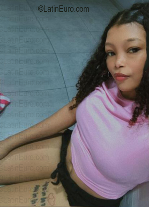 Date this funny Honduras girl Damaris from La Ceiba HN3015