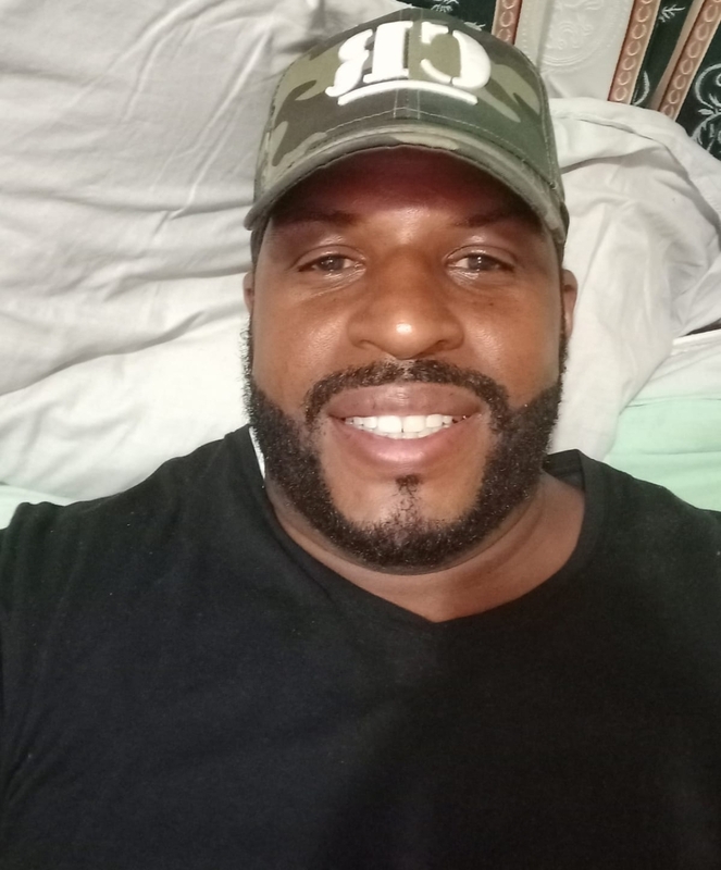 Date this delightful United States man CALIFORNIA KING from Hollywood US25631