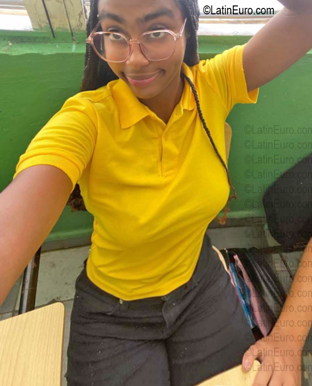 Date this delightful Dominican Republic girl Luz from La Altagracia DO56780